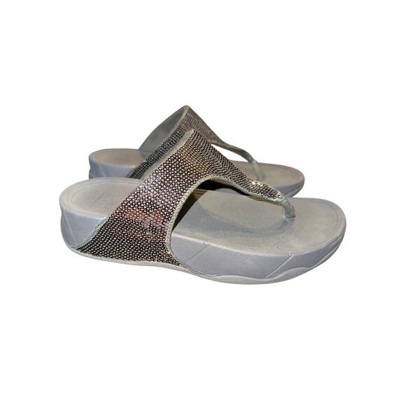 FitFlop Shoes - ⭐️ Women’s FitFlop Dark Gray Sequins Thong Sandals Size 5  Beachy